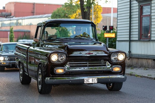 Can a Good Car Wax Protect Your Paint and Enhance Shine?