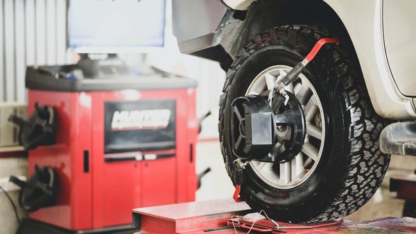 What Are the Signs That Your Car Needs a Wheel Alignment?