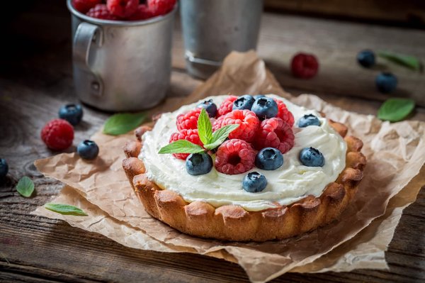 Can You Bake a Gourmet Almond and Pear Tart with Frangipane Filling?